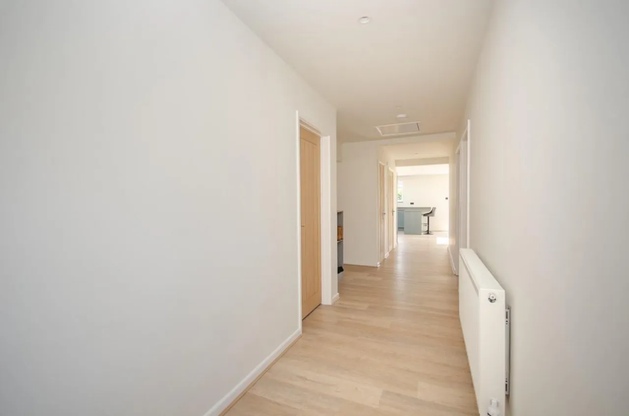 Sandringham Avenue, Downend, BS16, photo 13