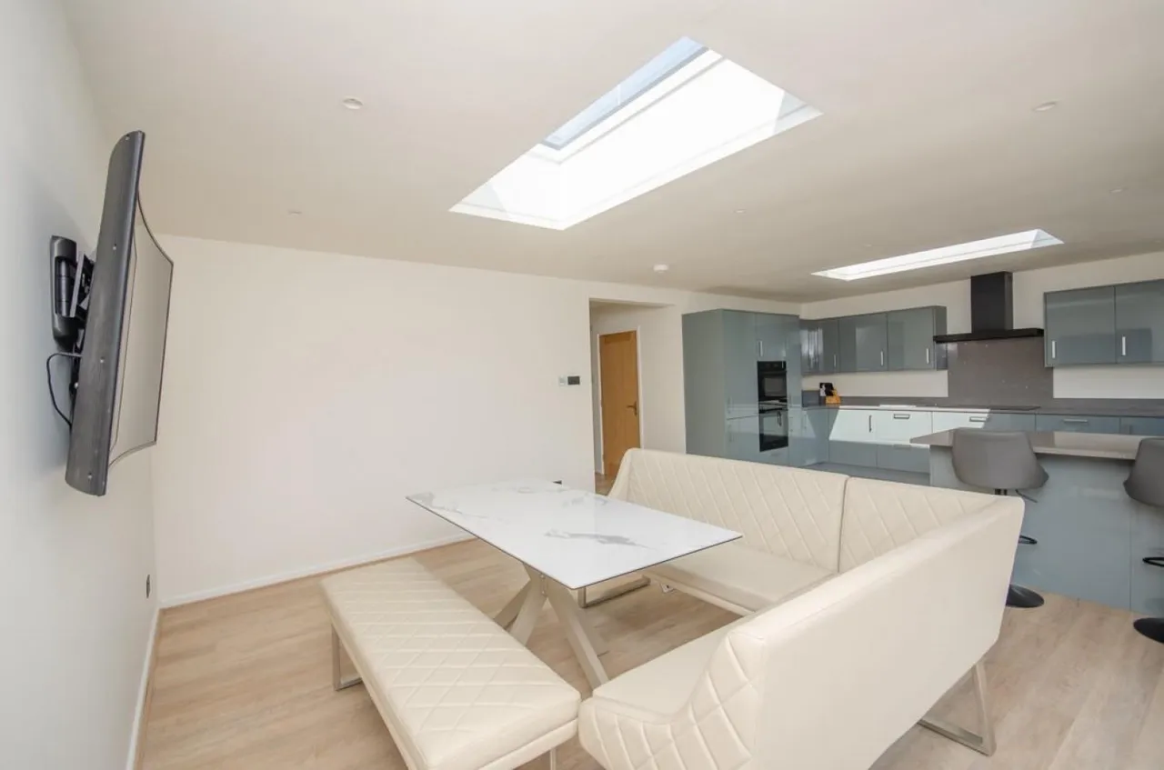 Sandringham Avenue, Downend, BS16, photo 8