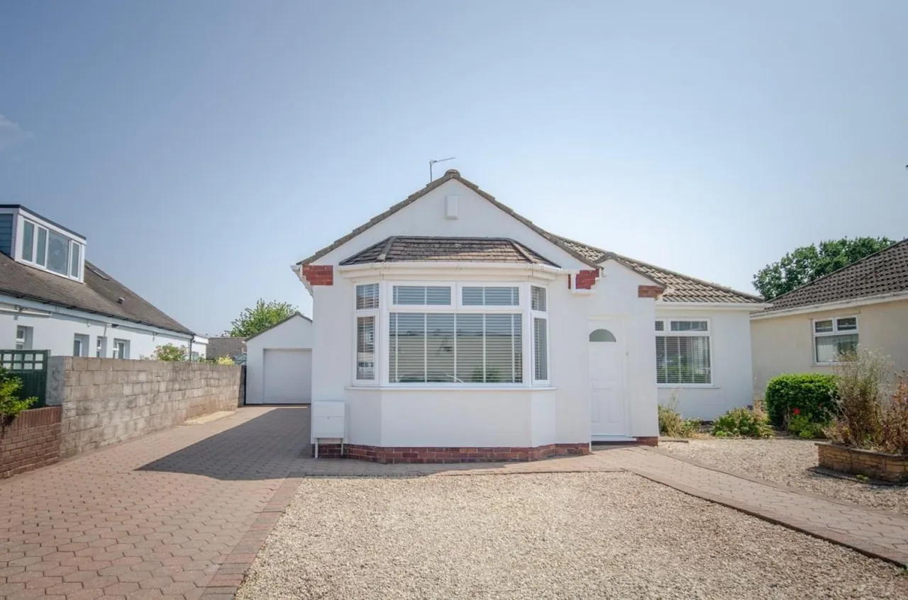 3 bed house for sale, Sandringham Avenue, Downend, BS16