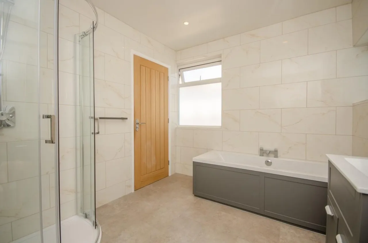 Sandringham Avenue, Downend, BS16, photo 21