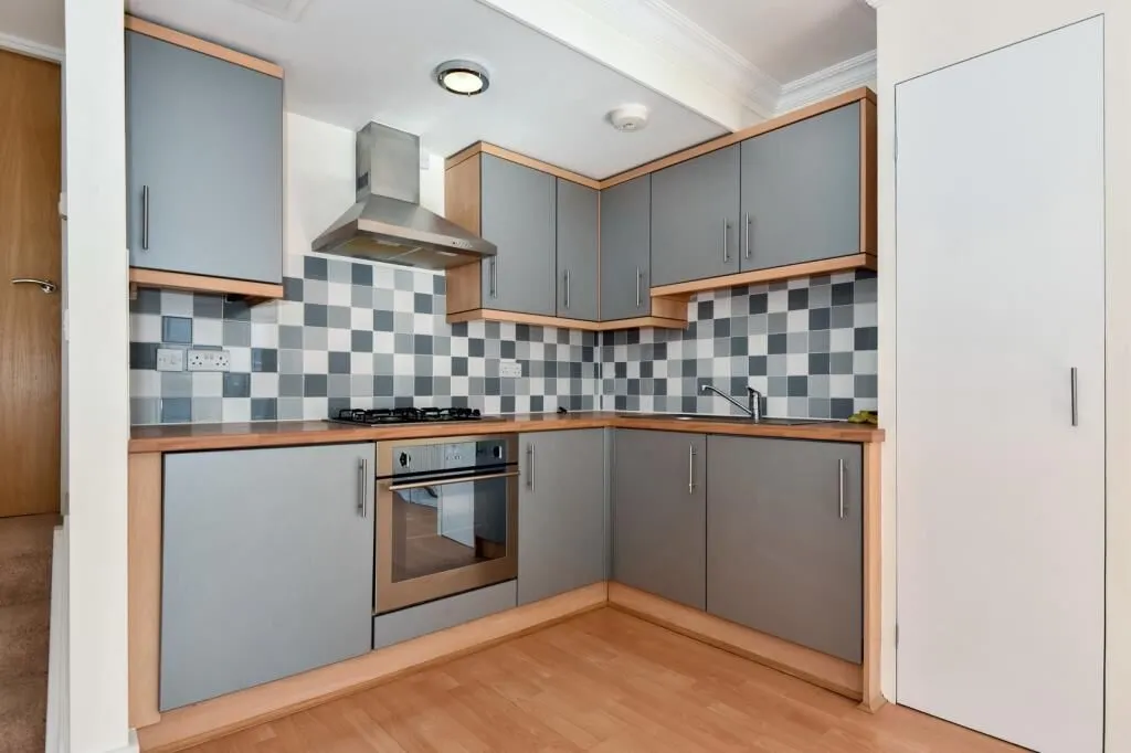 Totteridge Road, High Wycombe, HP13, photo 4