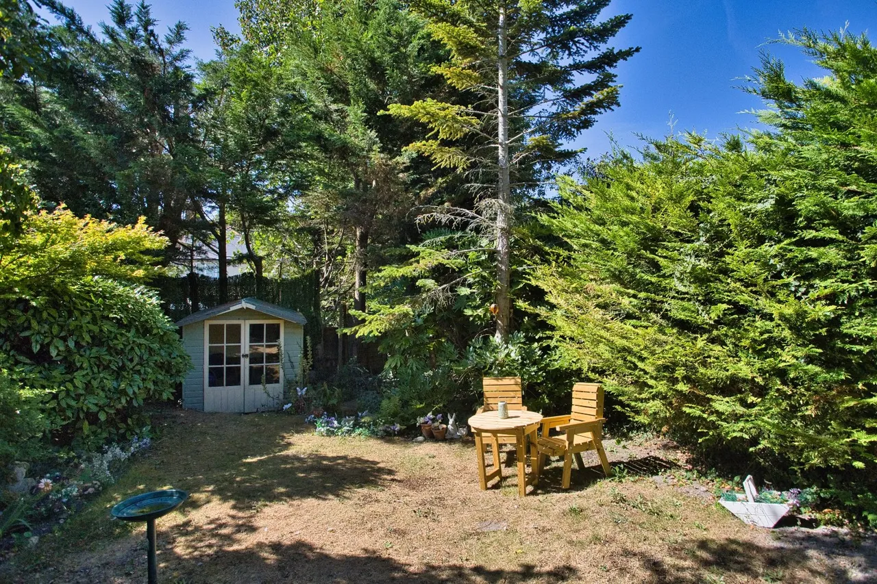 Queens Avenue, Dover, CT17, photo 2