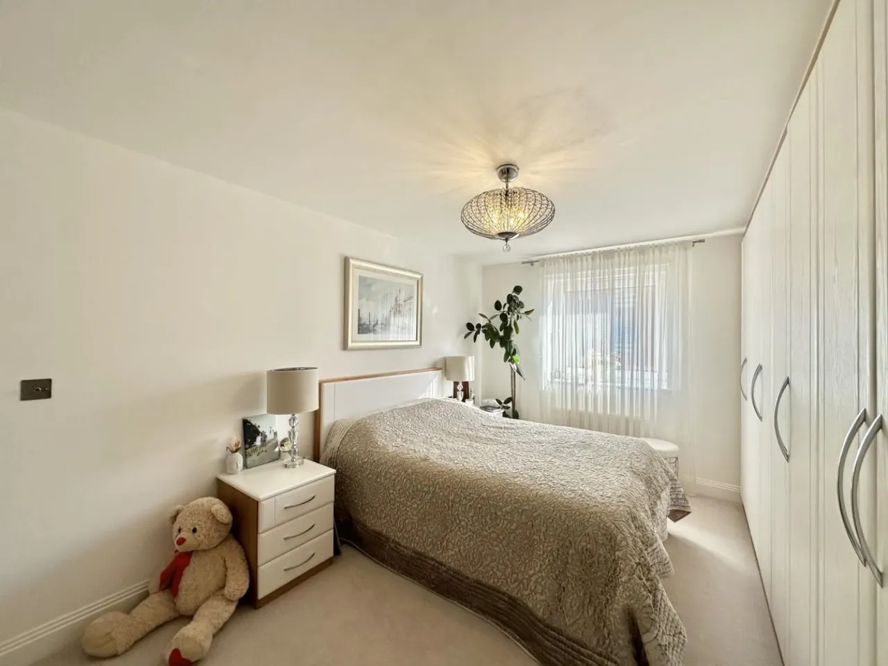 Perkins Gardens, Ickenham, UB10, photo 9
