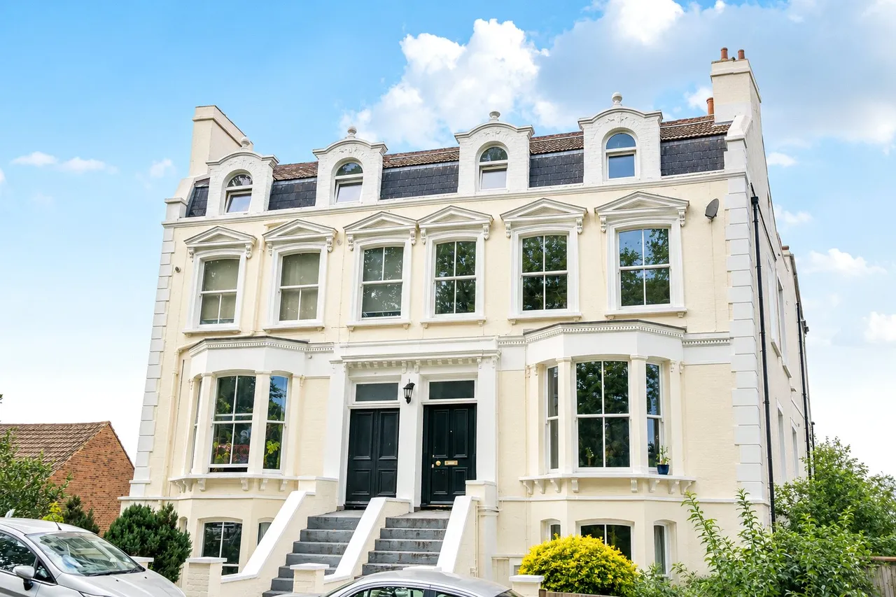 1 bed flat for sale, Beauchamp Road, London, SE19