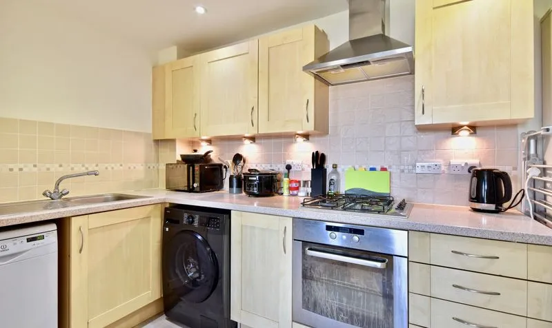 Buffers Lane, Leatherhead, KT22, photo 2