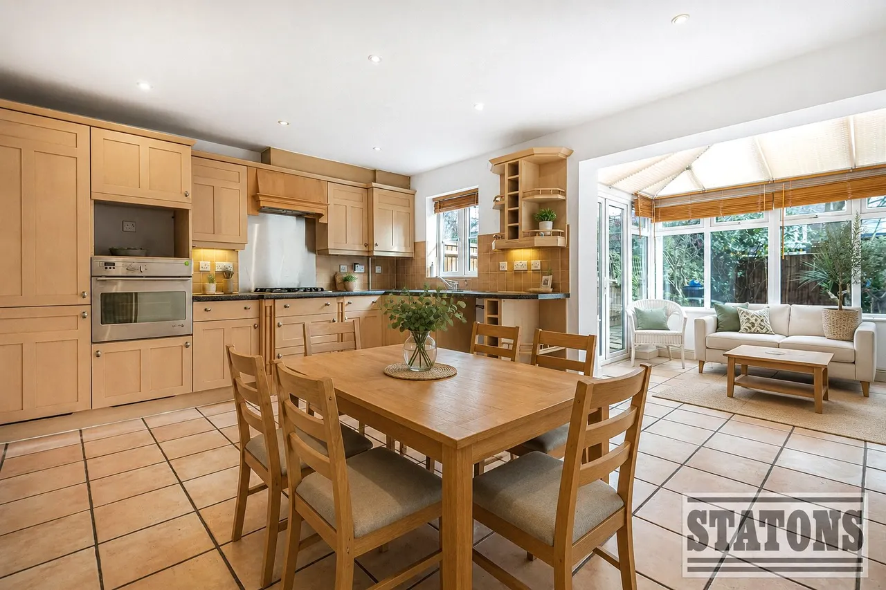 Sovereign Mews, Hadley Wood, EN4 0JQ, photo 2