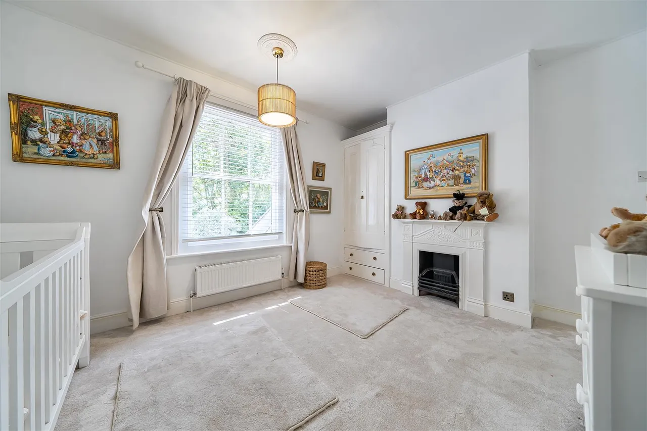 Warsash Road, Titchfield Common, photo 17