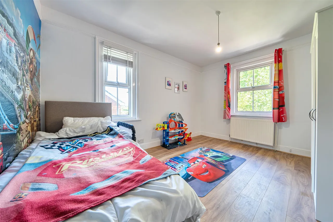 Warsash Road, Titchfield Common, photo 19