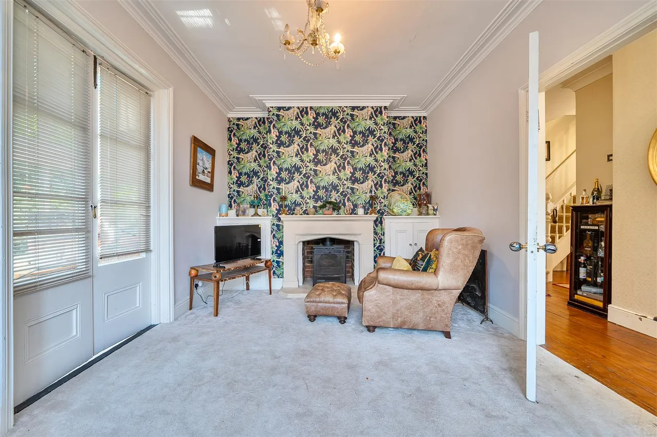 Warsash Road, Titchfield Common, photo 11