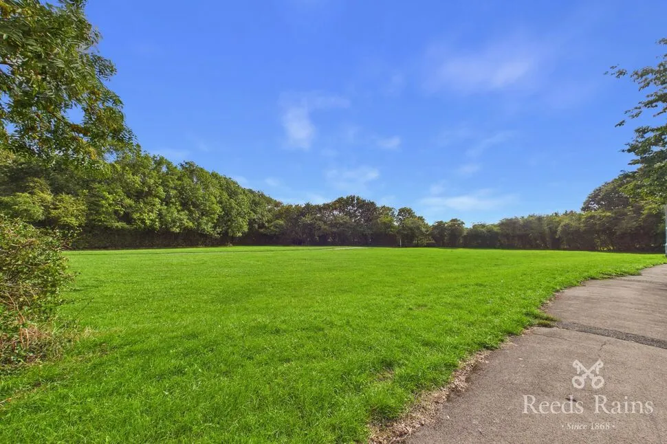 Garland Drive, Leeds, West Yorkshire, LS15, photo 4
