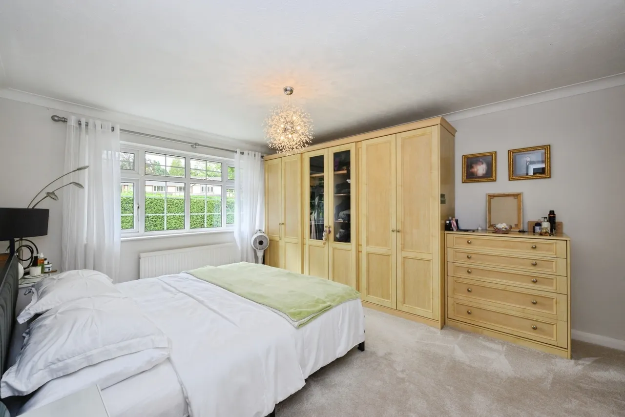 Headley Road, Leatherhead, KT22, photo 17