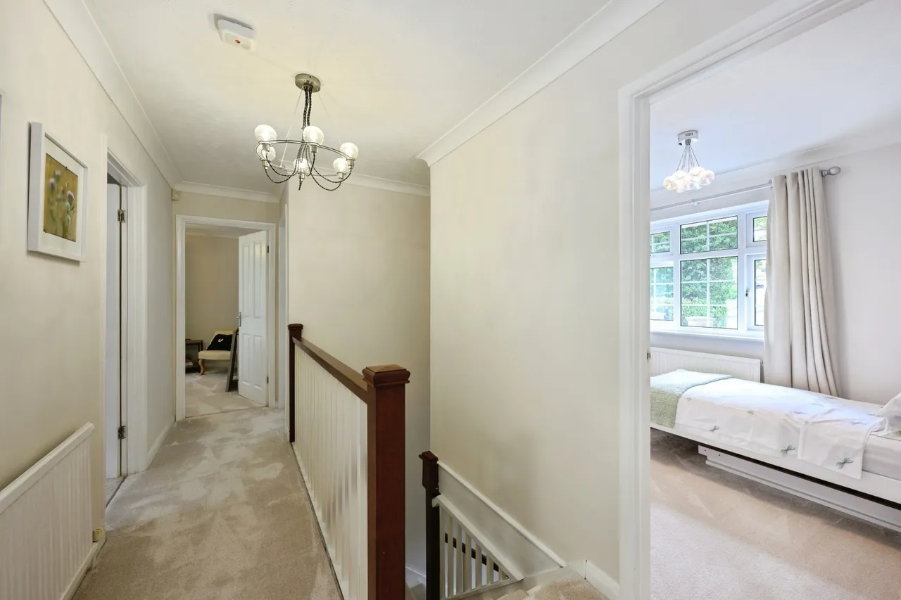 Headley Road, Leatherhead, KT22, photo 16