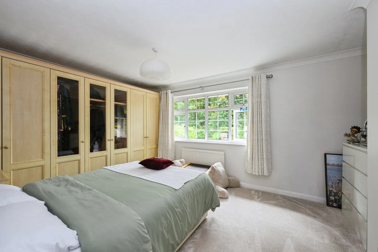 Headley Road, Leatherhead, KT22, photo 20