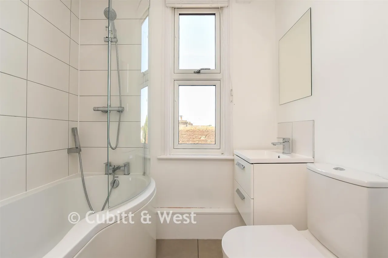 Smoke Lane, Reigate, RH2, photo 8