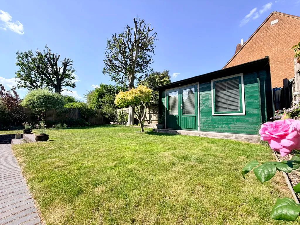 Heath End Road, Flackwell Heath HP10 9EJ, photo 3