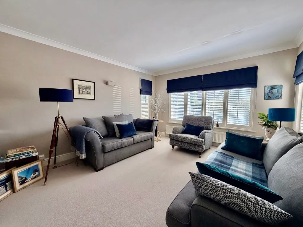 Heath End Road, Flackwell Heath HP10 9EJ, photo 6