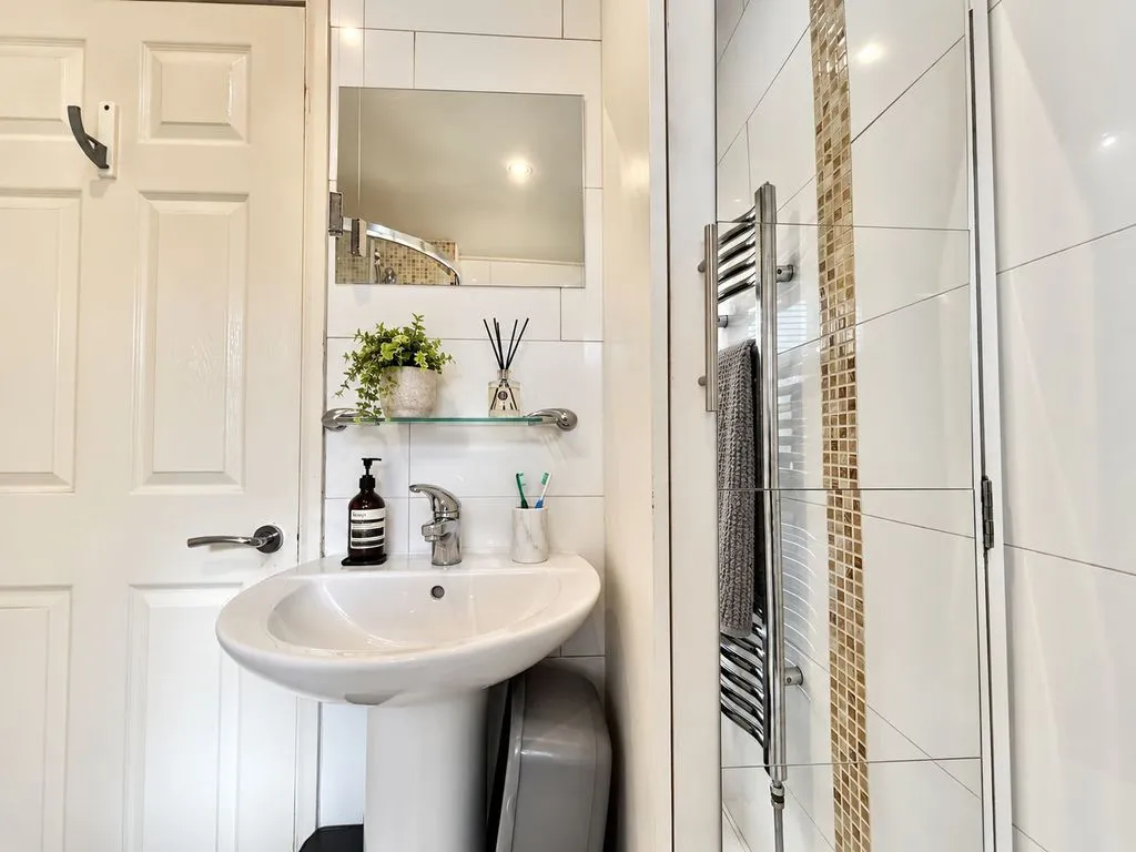 Rowdale Road, Great Barr, B42, photo 11