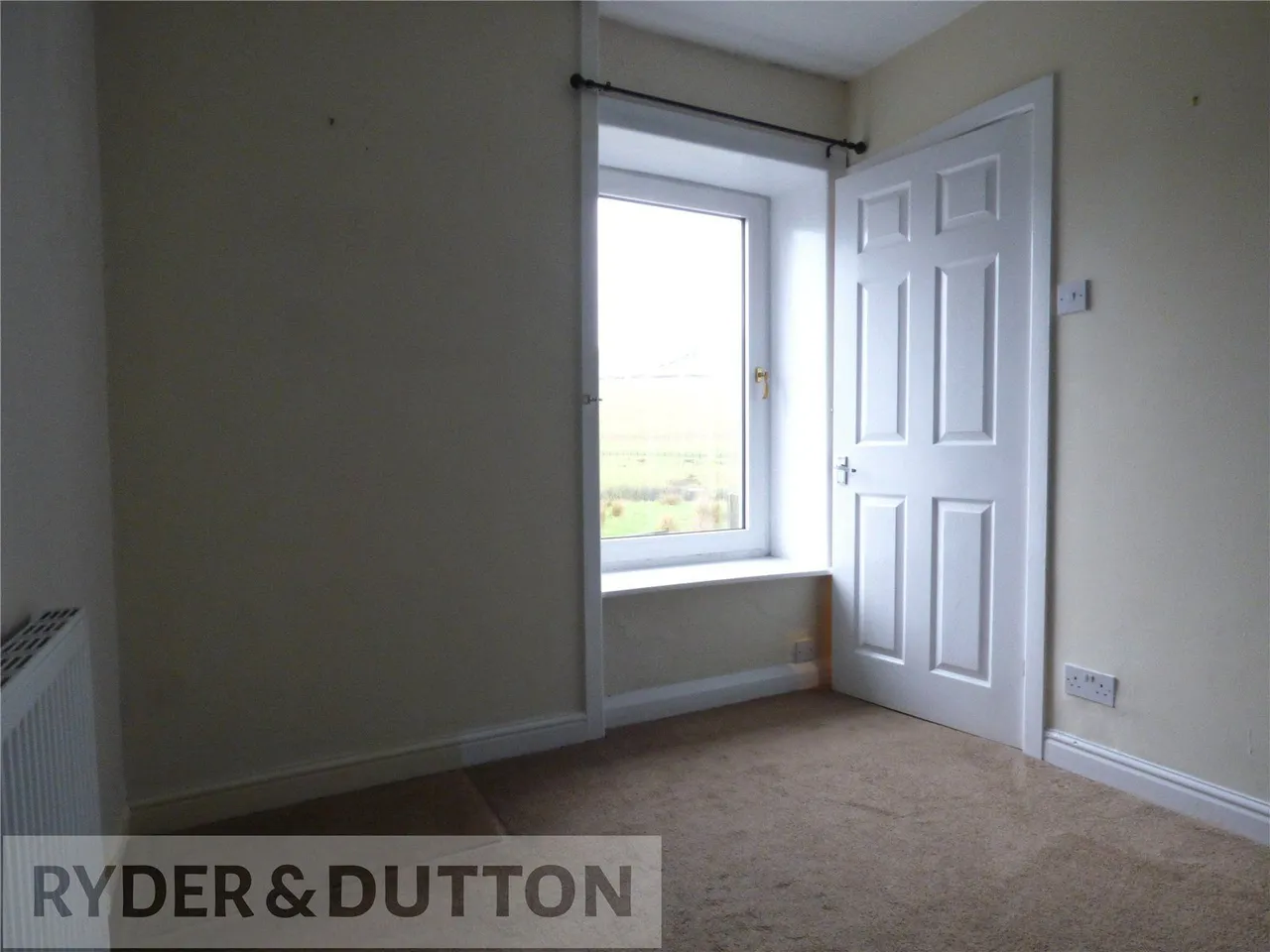 Alma Terrace, Dunnockshaw, BB11, photo 5