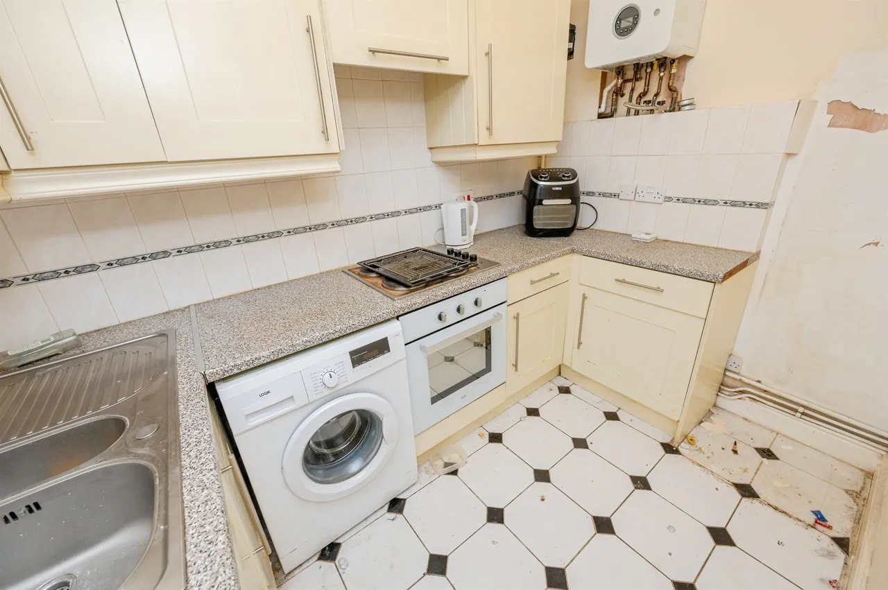 Tolsey Lane, Tewkesbury, GL20, photo 6