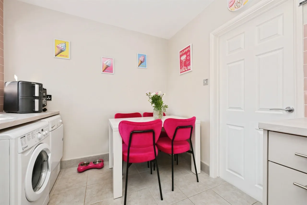Stortford Road, Hoddesdon, photo 8