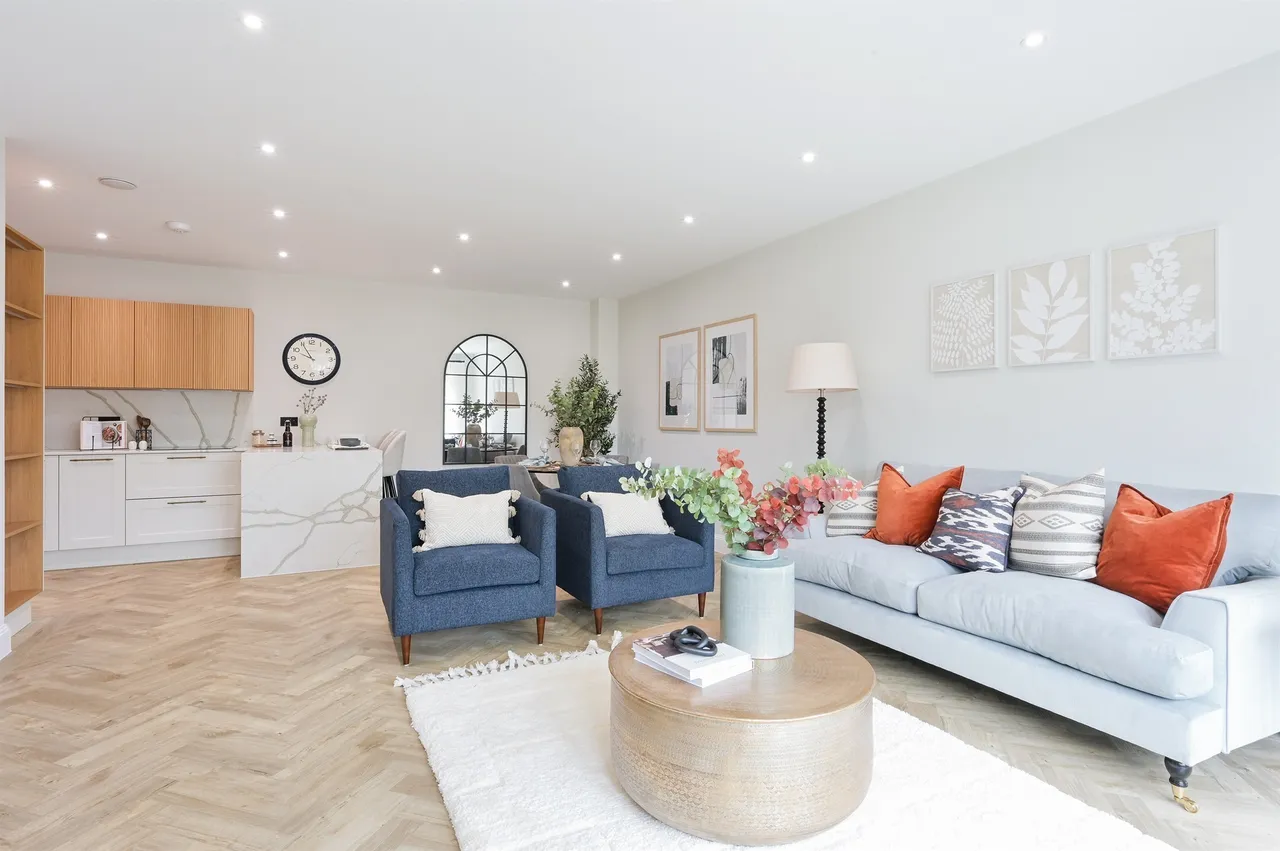 Hillbury Road, Warlingham, CR6, photo 6