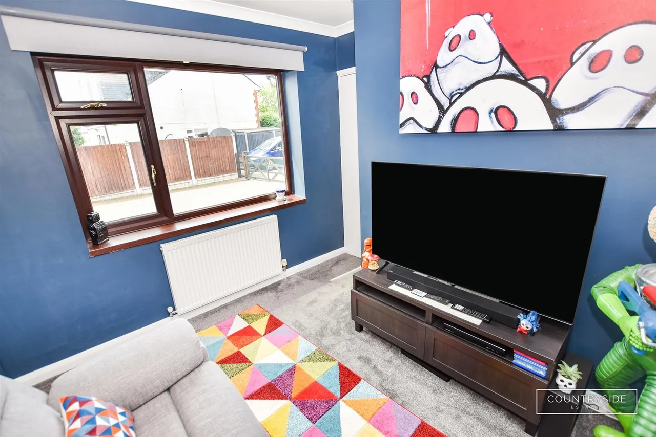 Boyce View Drive, Benfleet, photo 9