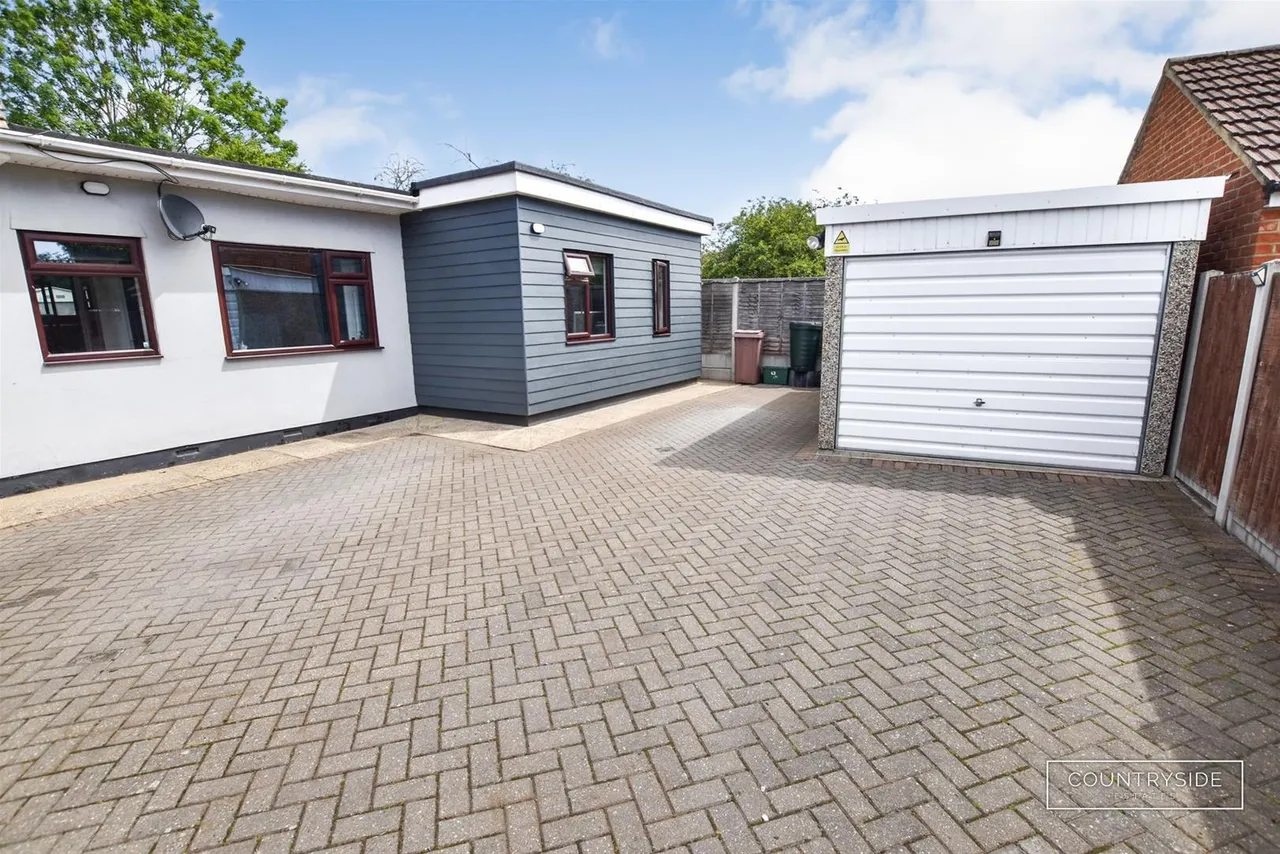 Boyce View Drive, Benfleet, photo 21