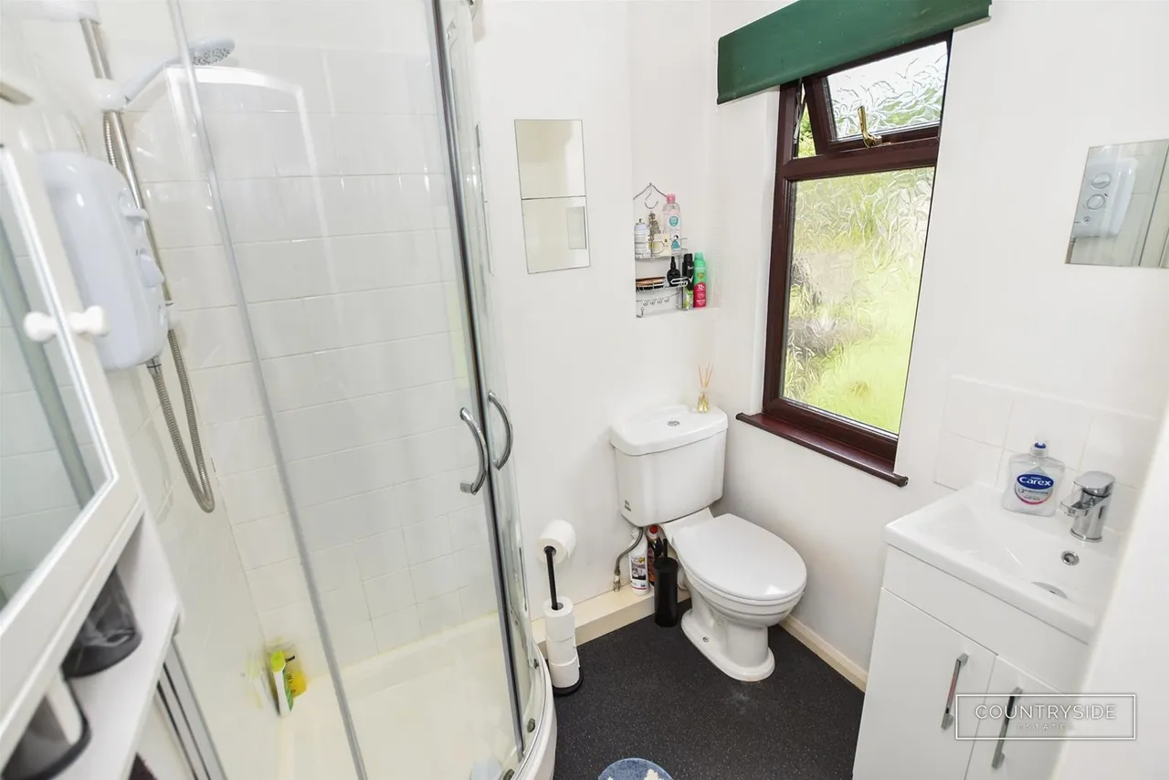 Boyce View Drive, Benfleet, photo 13