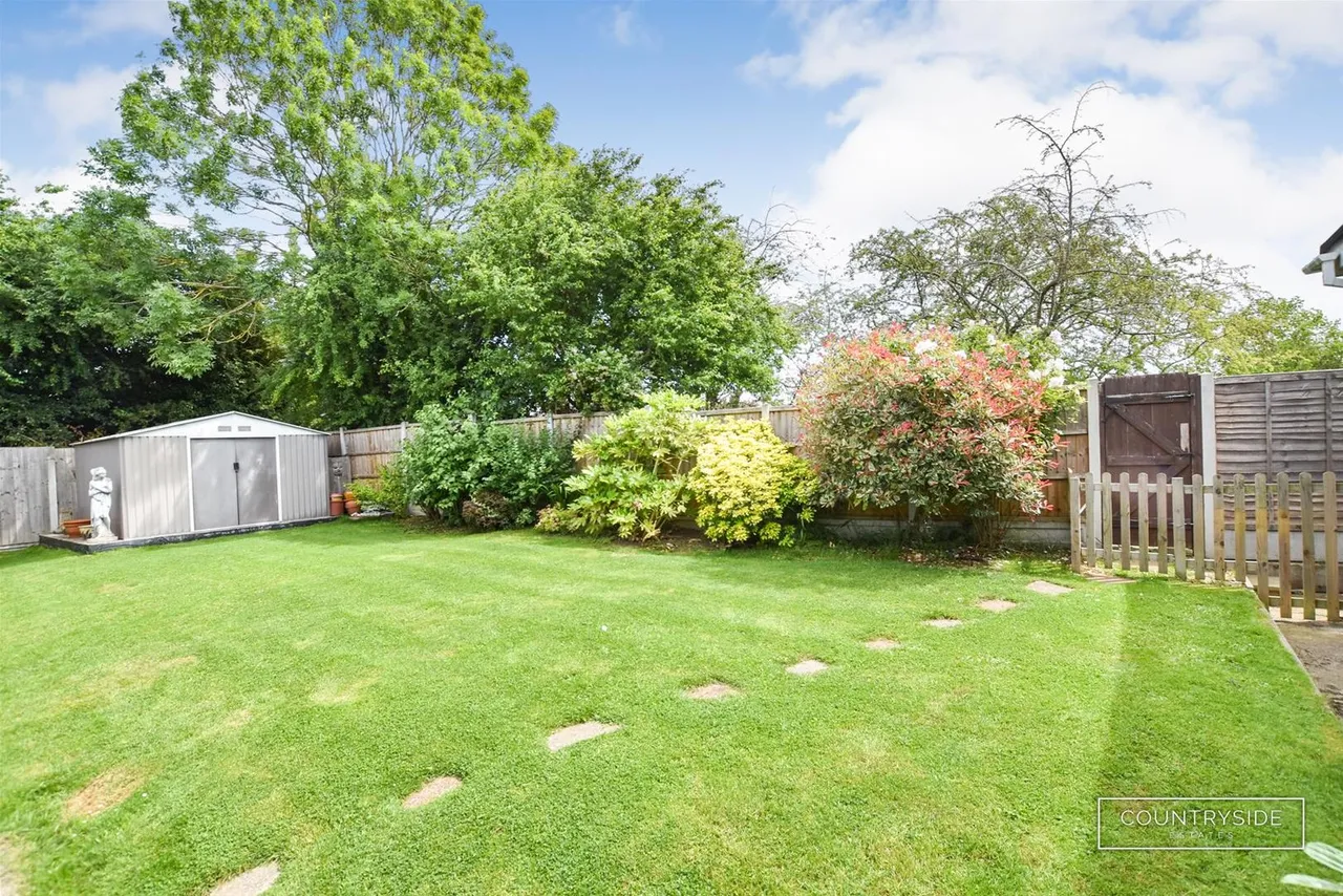 Boyce View Drive, Benfleet, photo 17