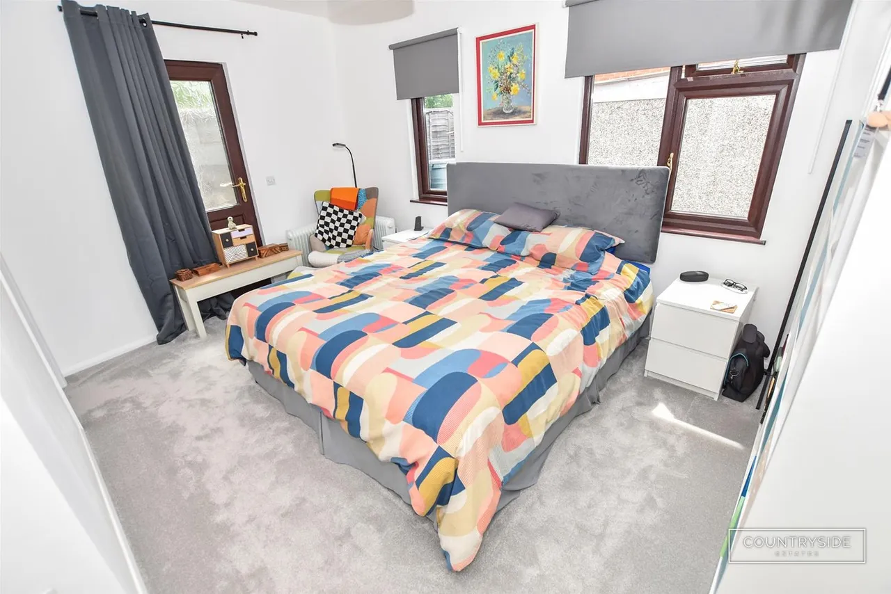 Boyce View Drive, Benfleet, photo 10