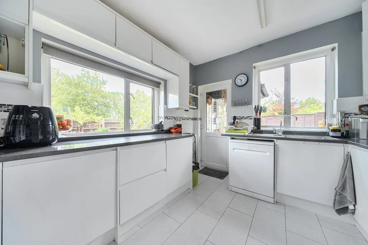 Woodyates Road, SE12, photo 3