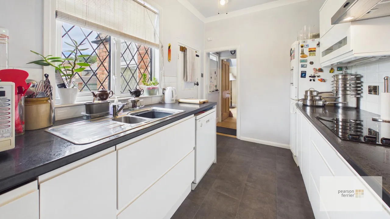 Queens Drive, Sedgley Park, Prestwich, Manchester, M25 0LB, photo 9
