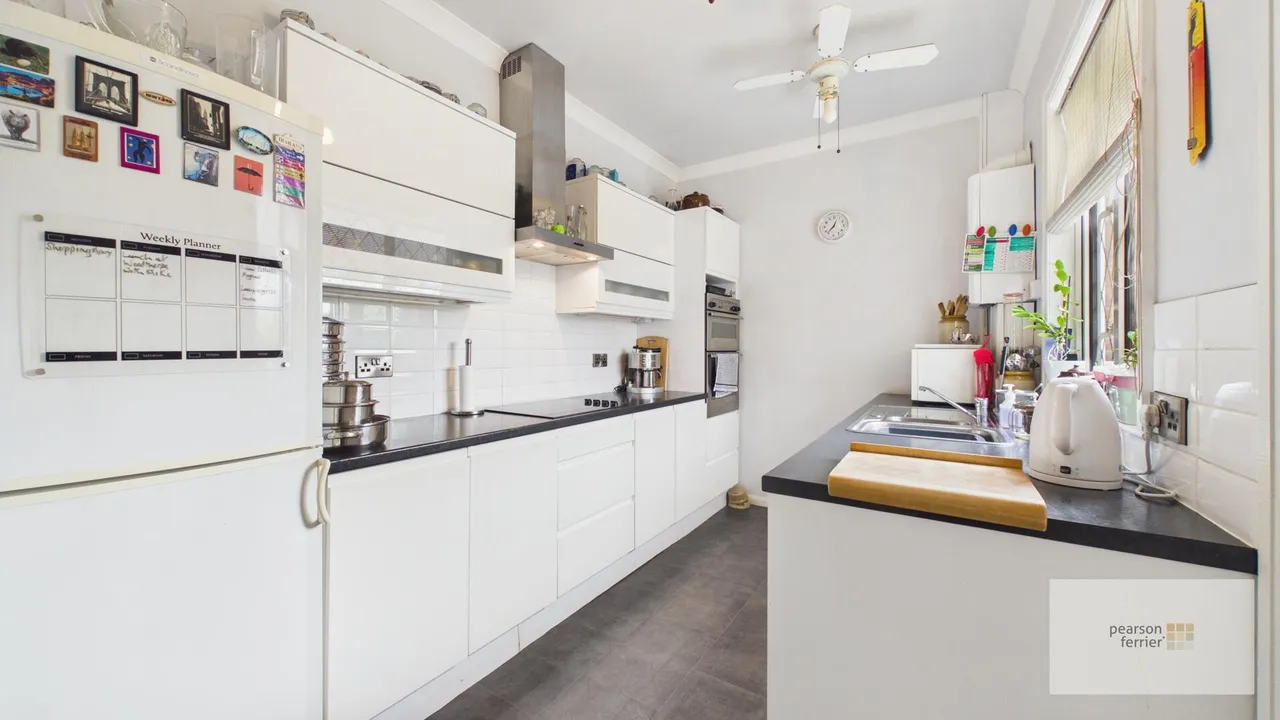 Queens Drive, Sedgley Park, Prestwich, Manchester, M25 0LB, photo 3