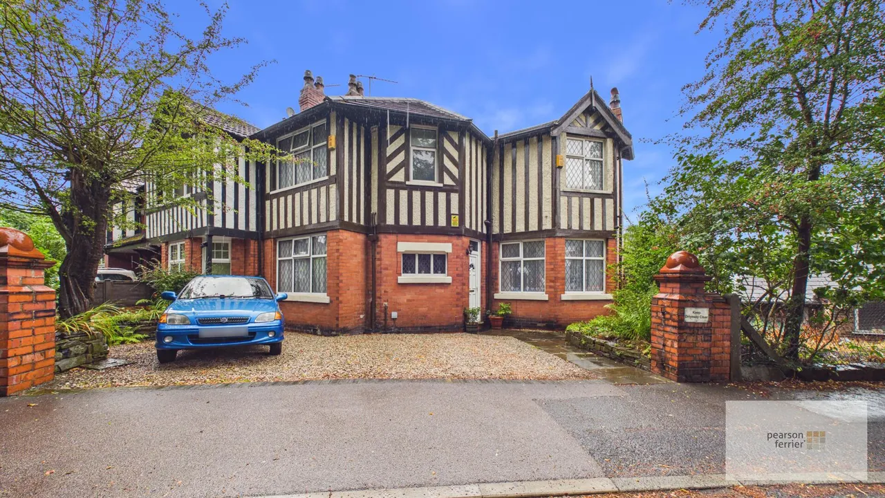 3 bed house for sale — Queens Drive, Sedgley Park, Prestwich, Manchester, M25 0LB