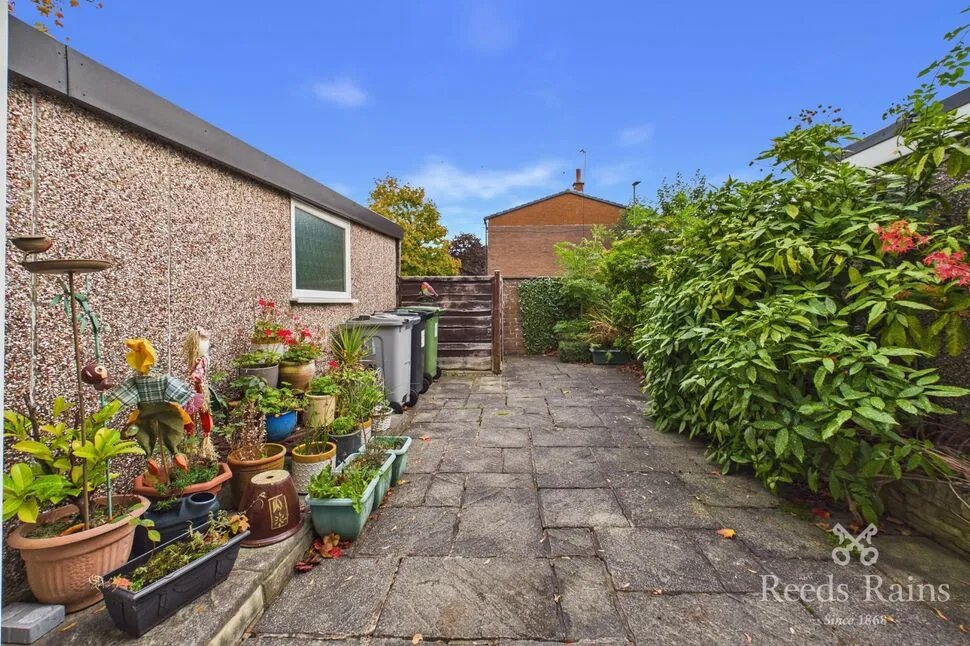 Priory Lane, Macclesfield, SK10, photo 6