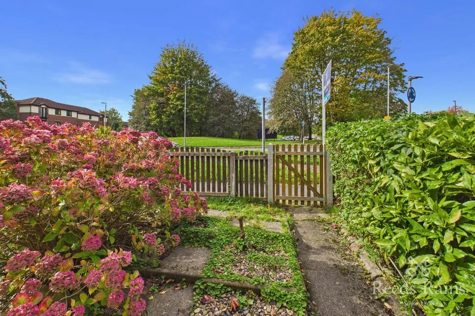 Priory Lane, Macclesfield, SK10, photo 11