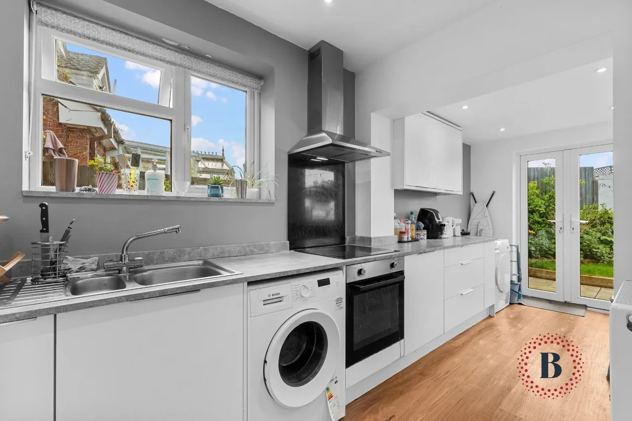 Court Close, Bishops Tachbrook, Leamington Spa, photo 2