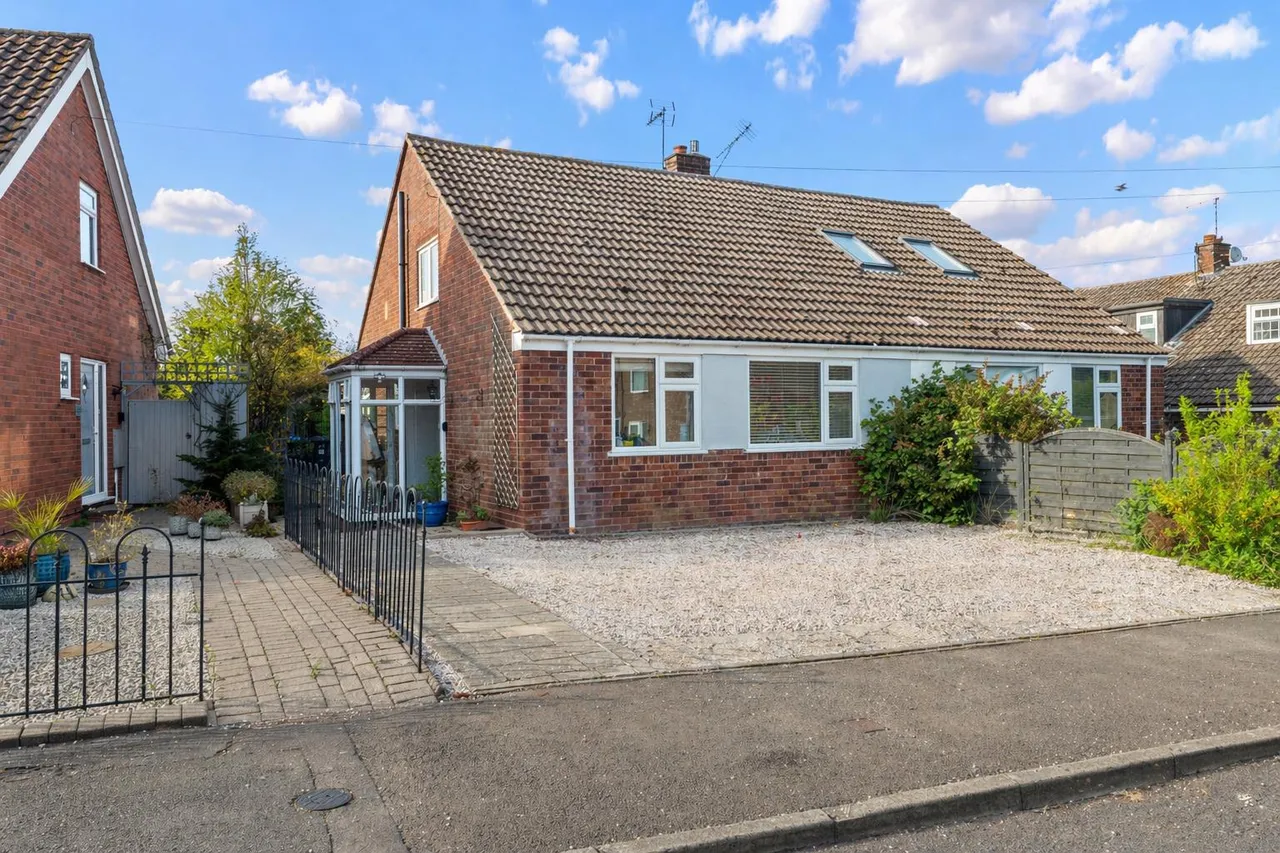 2 bed house for sale — Court Close, Bishops Tachbrook, Leamington Spa