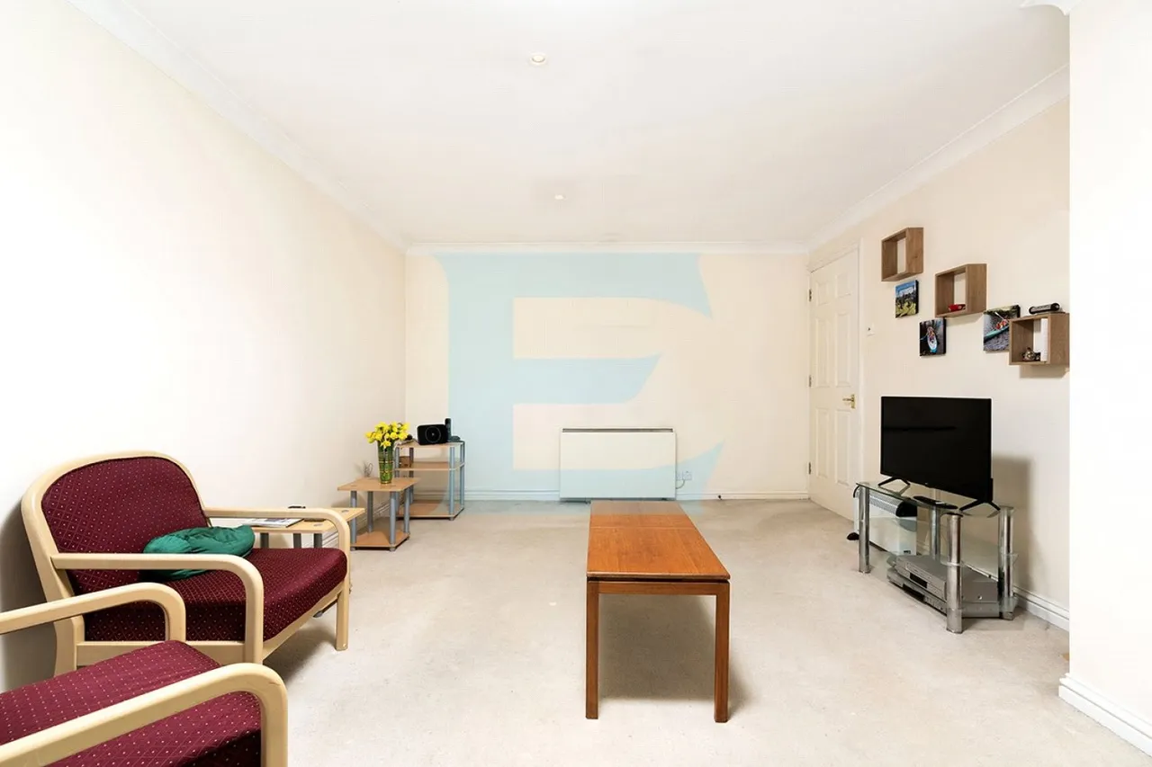 Bunns Lane, Mill Hill, NW7, photo 8