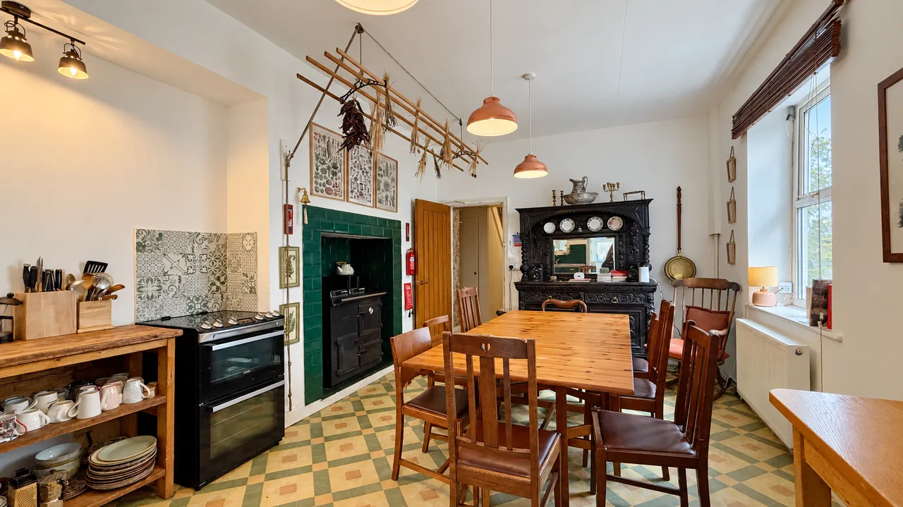 Marine Road, Barmouth, LL42, photo 7
