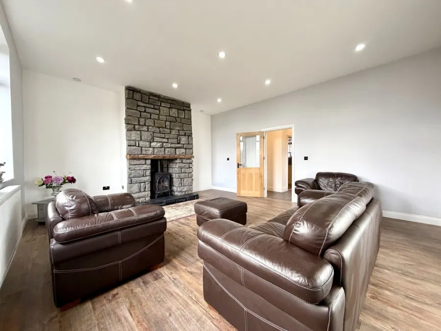 Tai Mawr Way, Merthyr Tydfil, CF48, photo 4