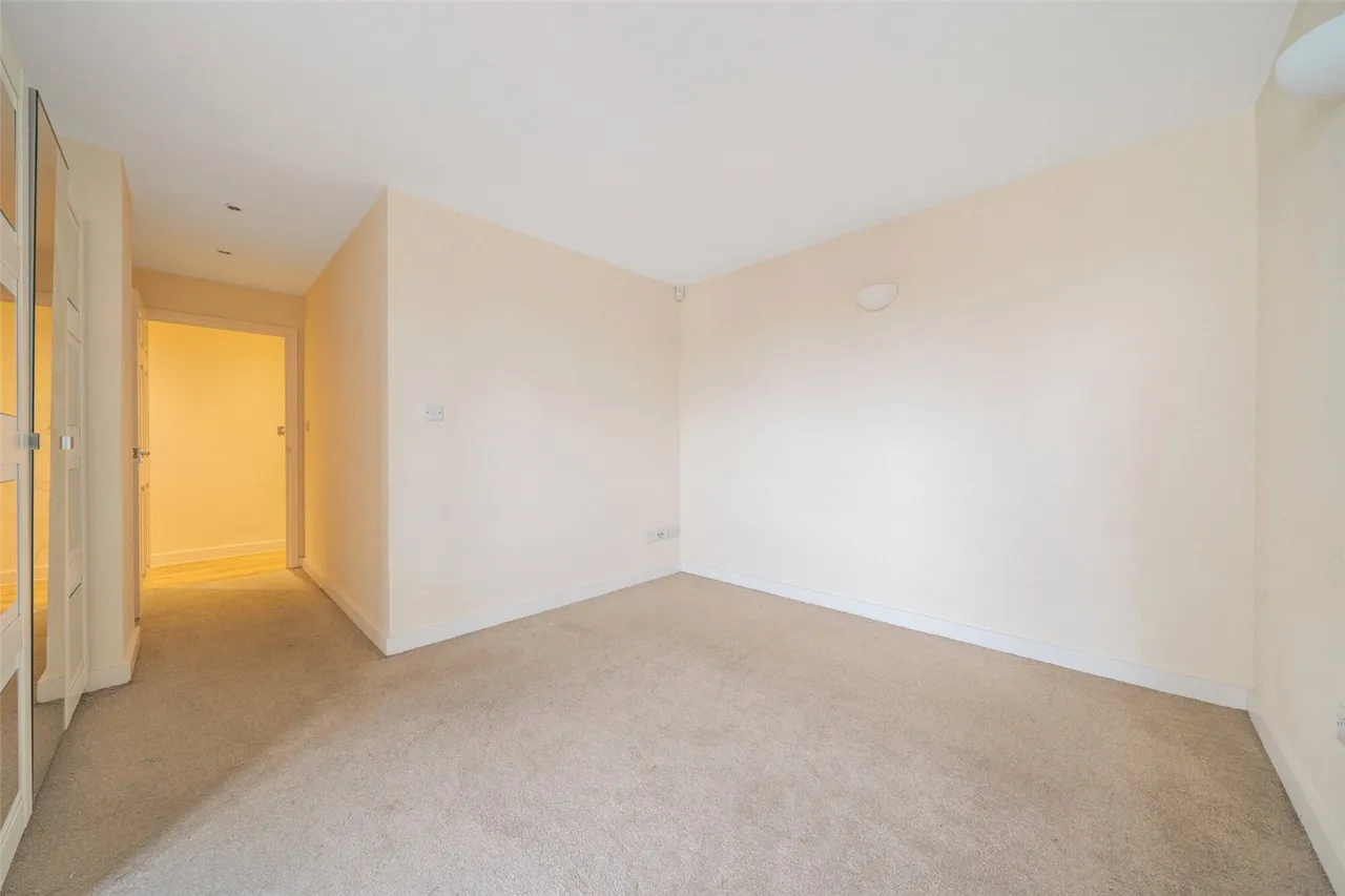 Woolwich Road, SE10, photo 13