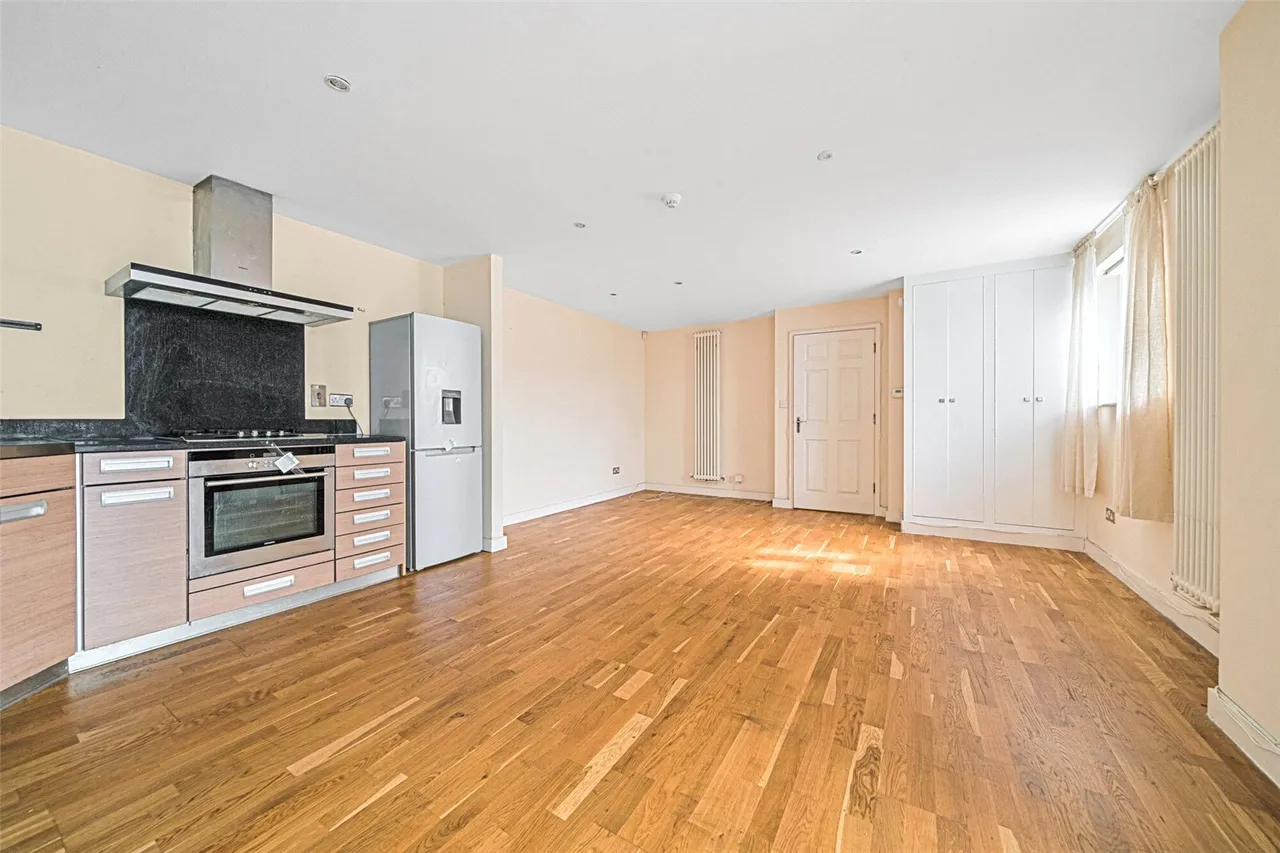 Woolwich Road, SE10, photo 12