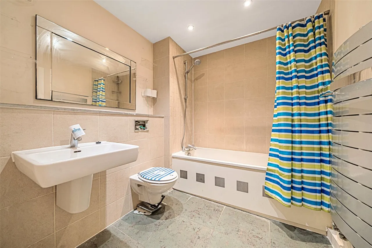 Woolwich Road, SE10, photo 9
