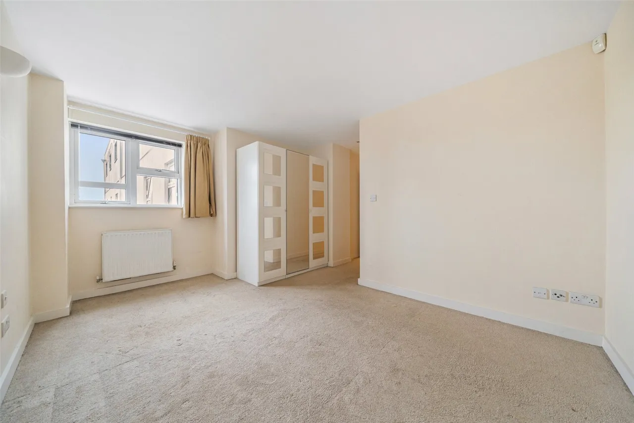 Woolwich Road, SE10, photo 6