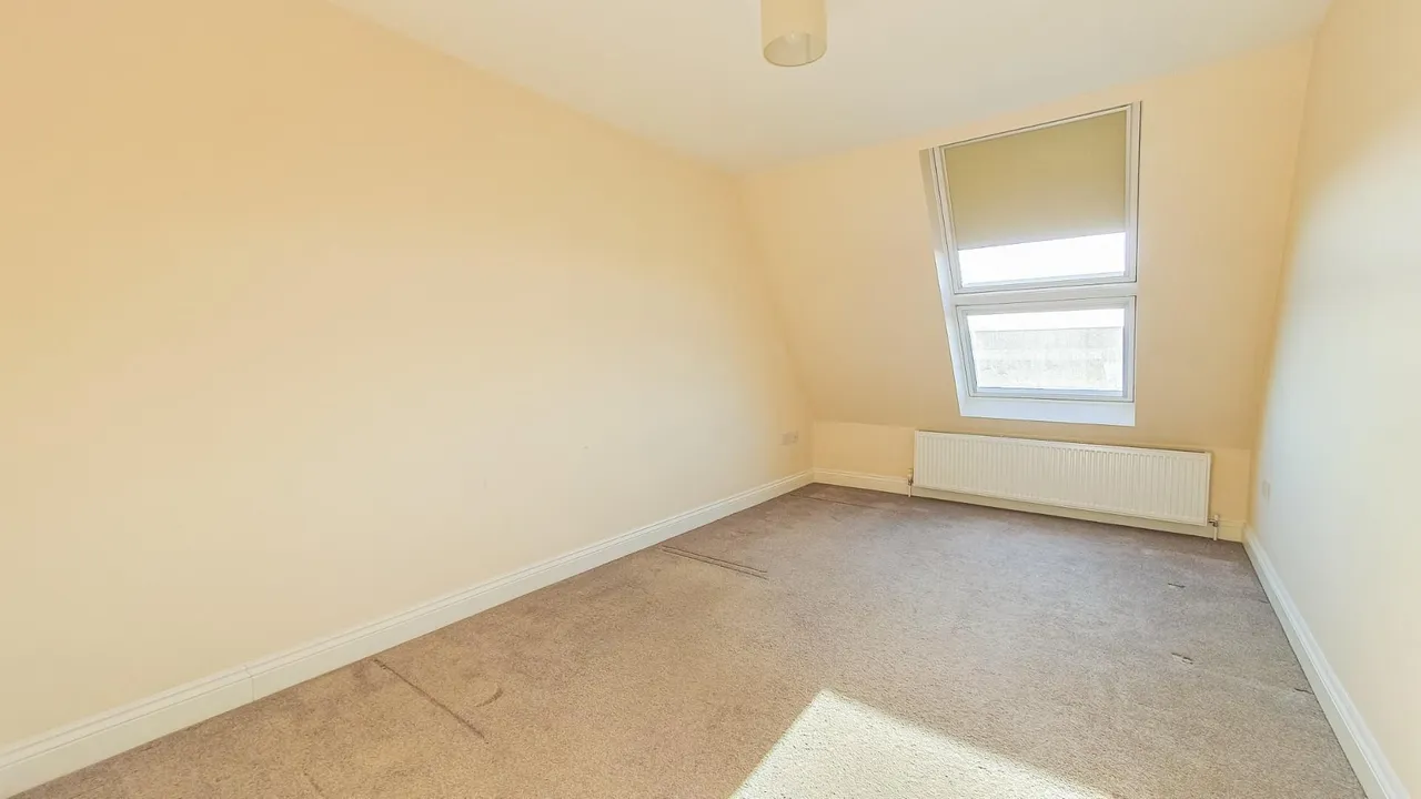 Willow Tree Lodge Cozens Lane East, Wormley, Herts EN10 6GQ, photo 7