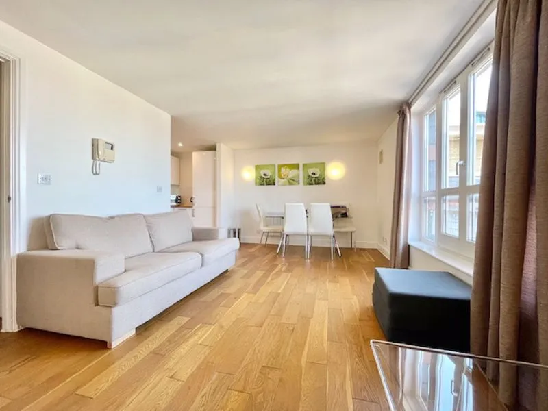 1 bed flat to rent — Commercial Road, London E1 1LF