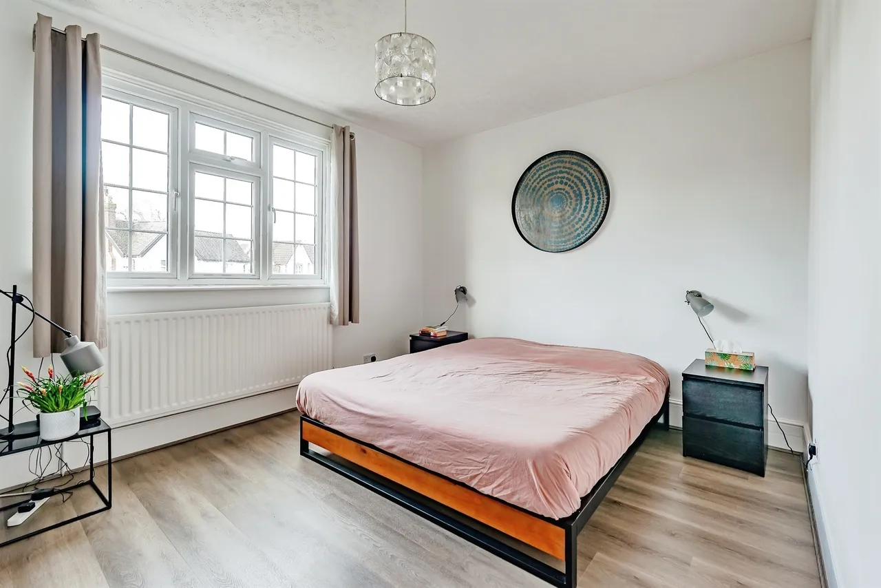 Yattendon Road, Horley, RH6, photo 5