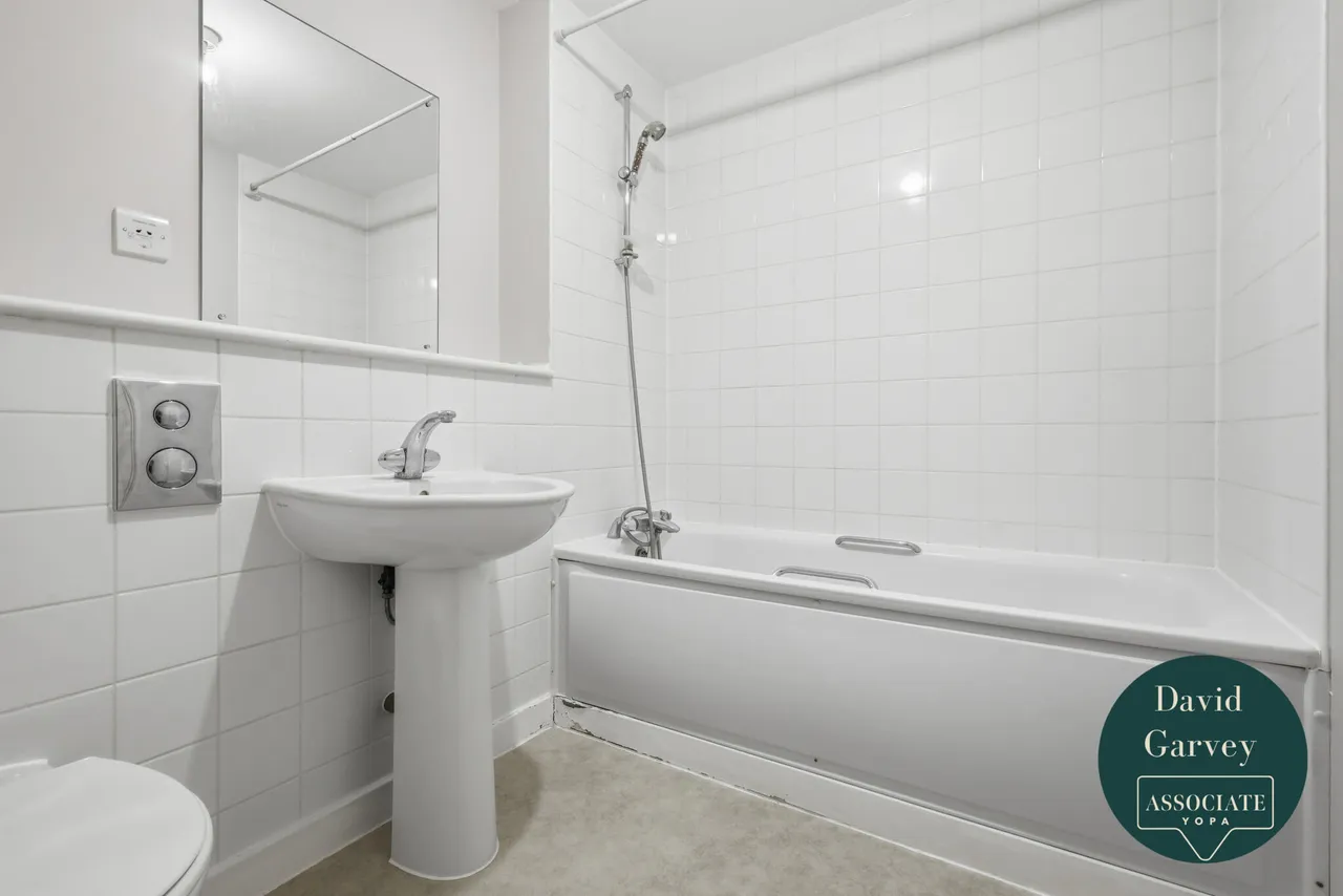 Cam Road, Stratford, E15, photo 5