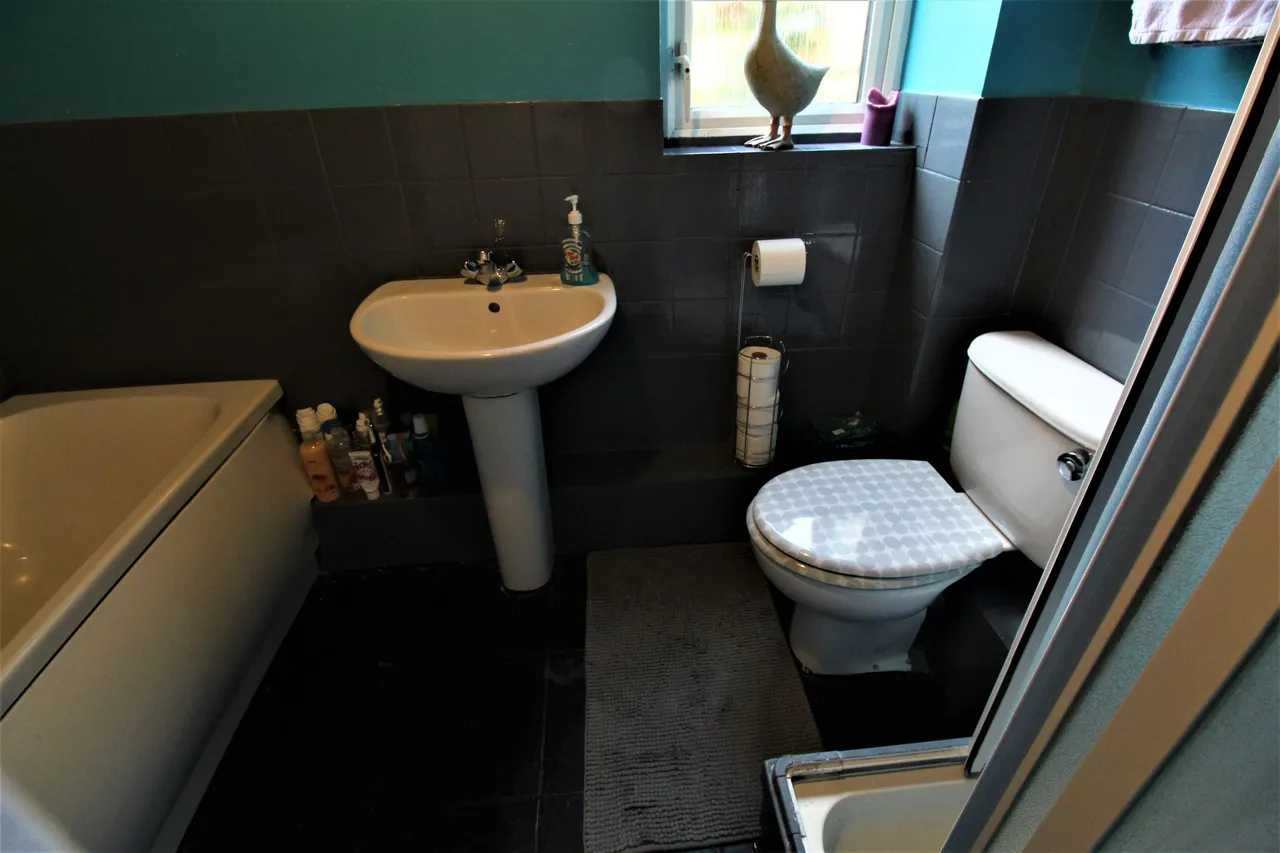Brimfield Road, Purfleet, Essex, RM19 1RQ, photo 7